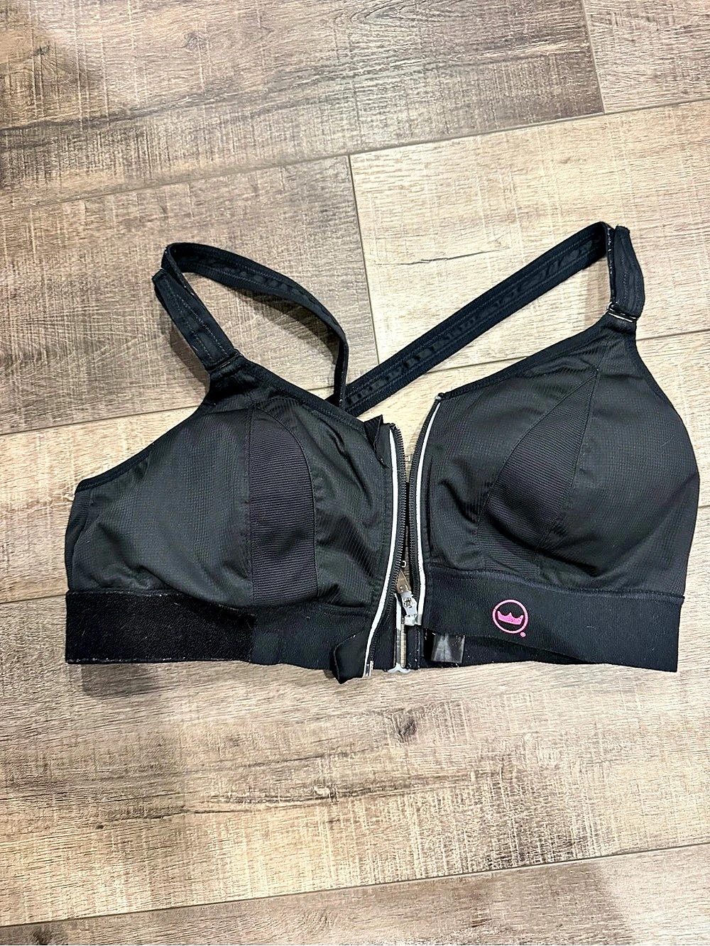 SHEFIT Ultimate Sports Bra Black Front-Zip 2Luxe